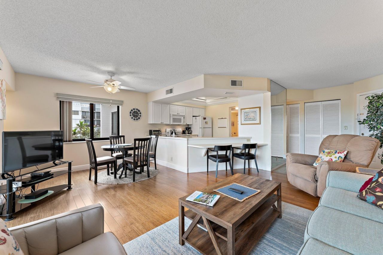 1605 S Us Highway 1, Unit B406, Jupiter, FL 33477 Photo