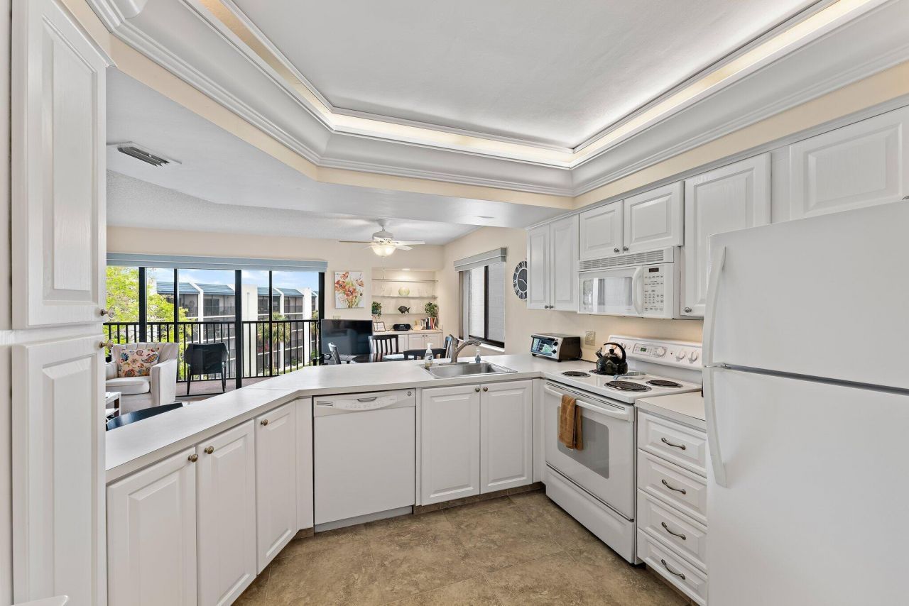 1605 S Us Highway 1, Unit B406, Jupiter, FL 33477 Photo