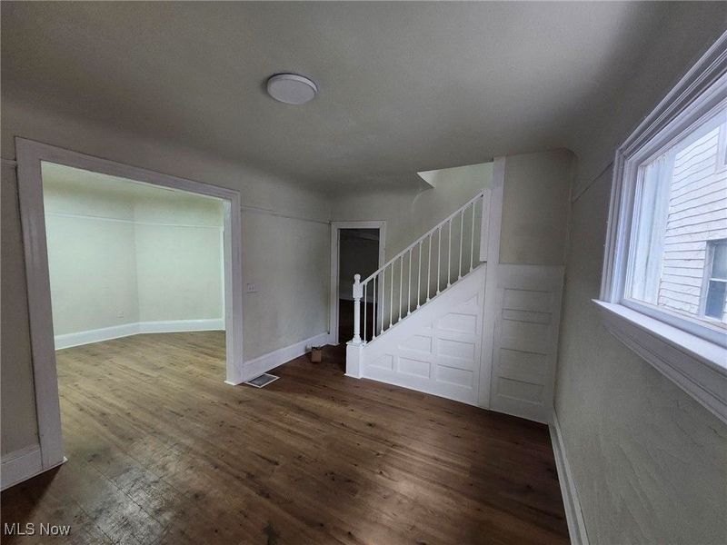 2288 E 95th Street, Cleveland, OH 44106 Photo 3