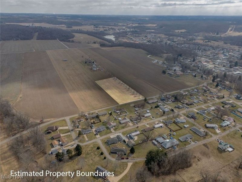 8038 Avalon Road NW, Malvern, OH 44644 Photo 4