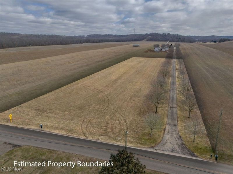 8038 Avalon Road NW, Malvern, OH 44644 Photo 6