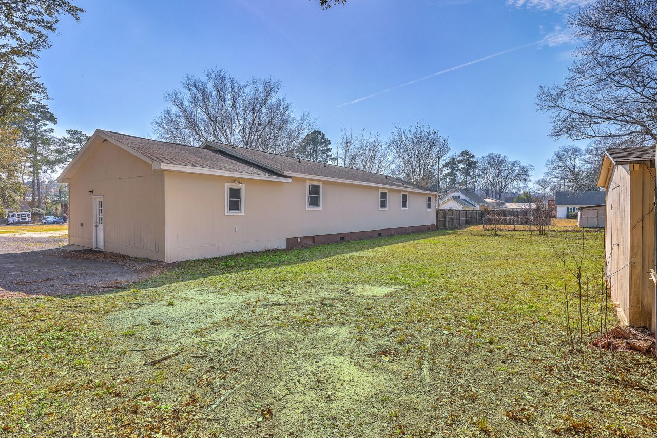 106 Mayrant Street Photo 10