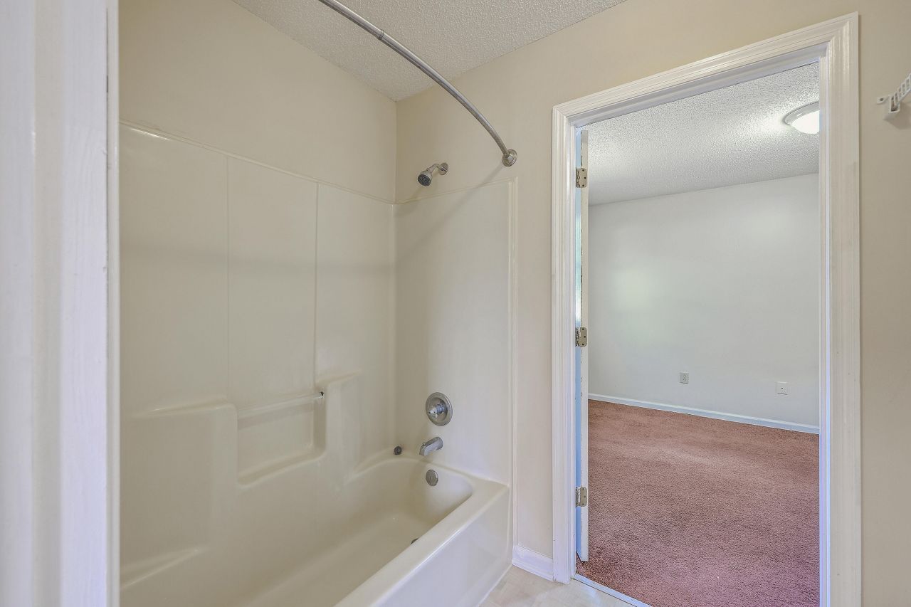 106 Mayrant Street Photo 26