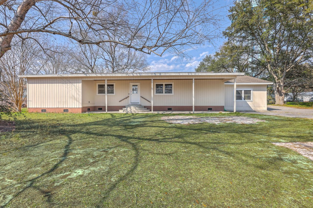 106 Mayrant Street Photo 31