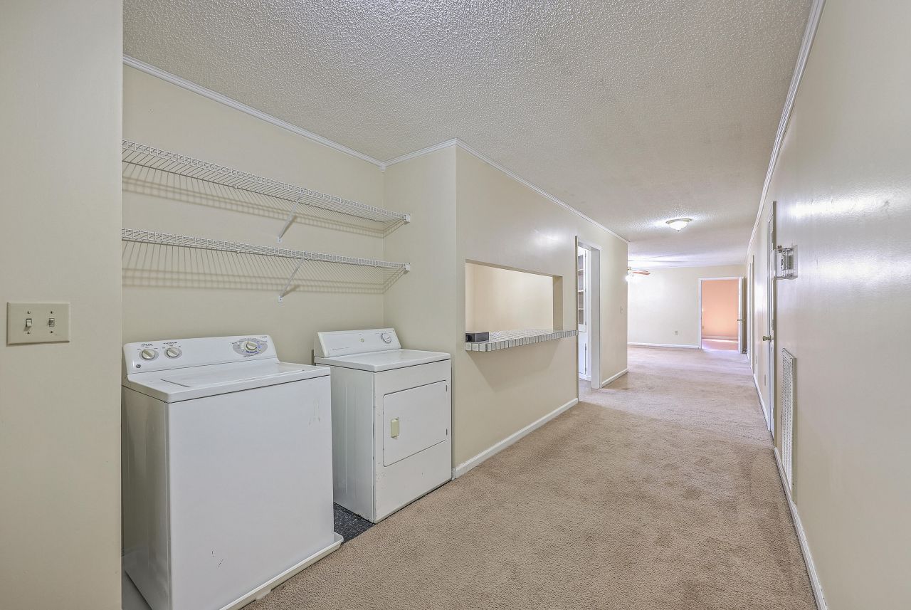 106 Mayrant Street Photo 39