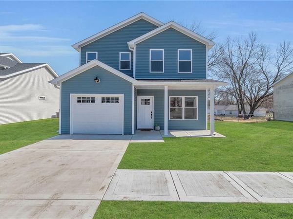 303 N Prairie Street, Hamilton, MO 64644