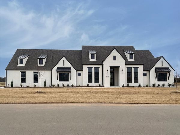 8425 S Wolf Creek Avenue, Broken Arrow, OK 74014