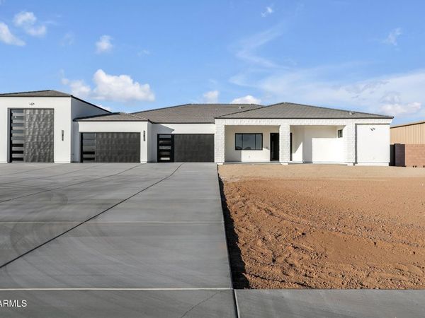 1602 E Cloud Road, Phoenix, AZ 85086
