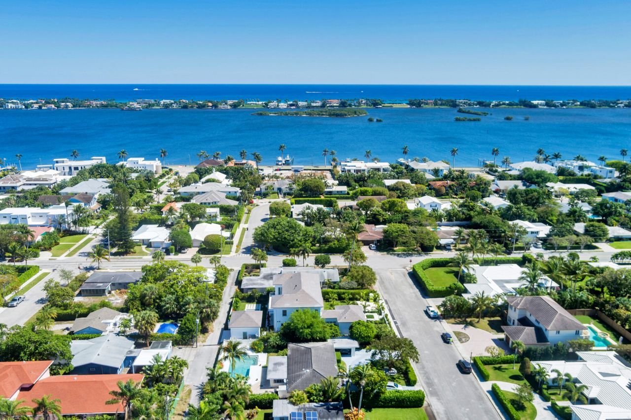 205 Gray Street, West Palm Beach, FL 33405 Photo