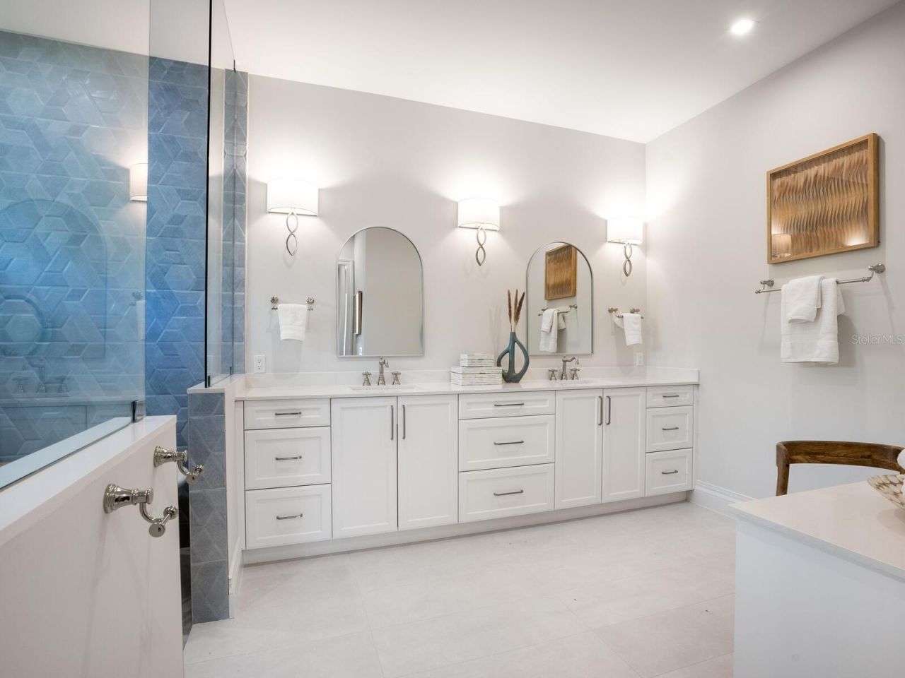 1575 Eastbrook Drive, Sarasota, FL 34231 Photo