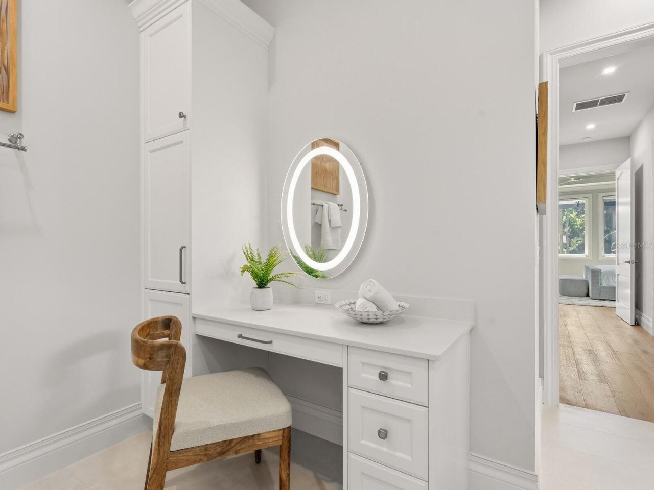 1575 Eastbrook Drive, Sarasota, FL 34231 Photo