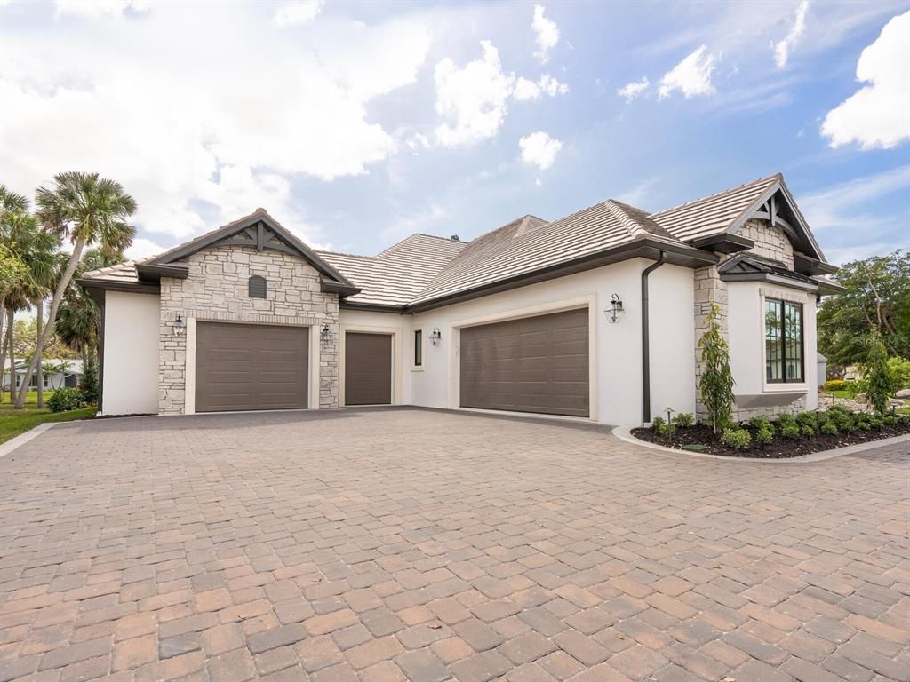 1575 Eastbrook Drive, Sarasota, FL 34231 Photo