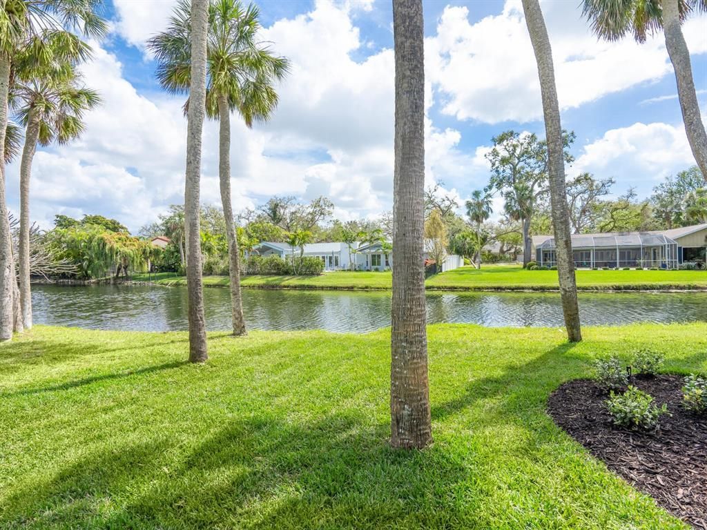 1575 Eastbrook Drive, Sarasota, FL 34231 Photo