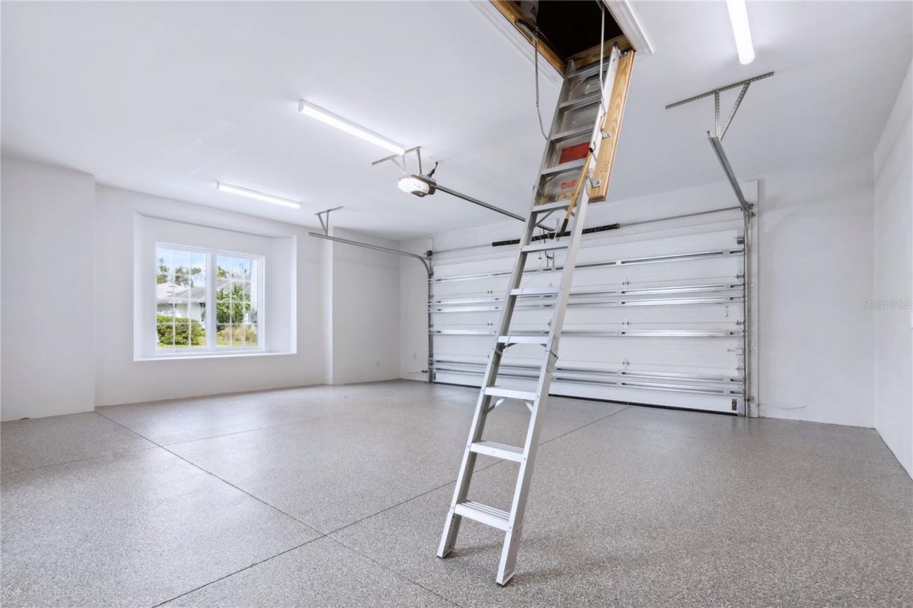 1575 Eastbrook Drive, Sarasota, FL 34231 Photo