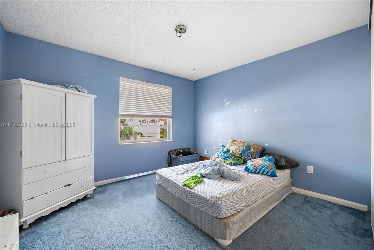 1560 NW 159th Ave, Pembroke Pines, FL 33028 Photo