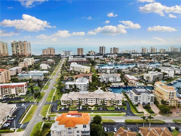1051 Swallow AVE, Unit 301, MARCO ISLAND, FL 34145