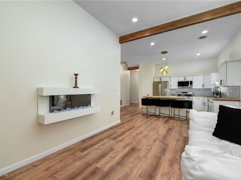 833 Nela View Road, Cleveland Heights, OH 44112 Photo 5