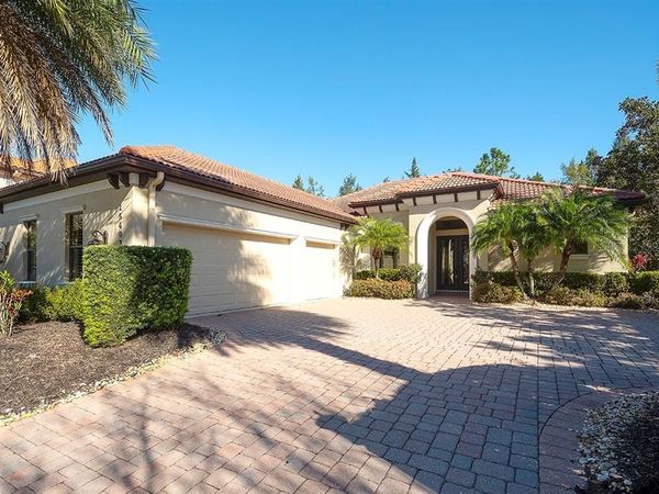 15403 LEVEN LINKS PLACE, LAKEWOOD RANCH, FL 34202