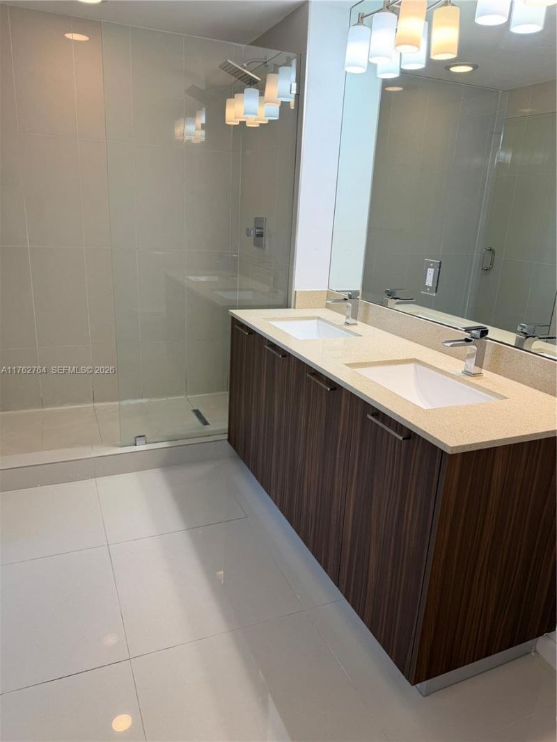 5252 NW 85th Ave, Unit 511, Doral, FL 33166 Photo