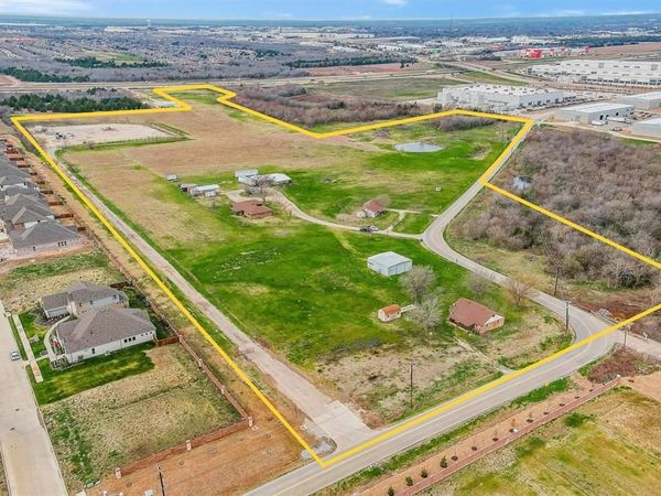 764 S Mitchell Road, Mansfield, TX 76063