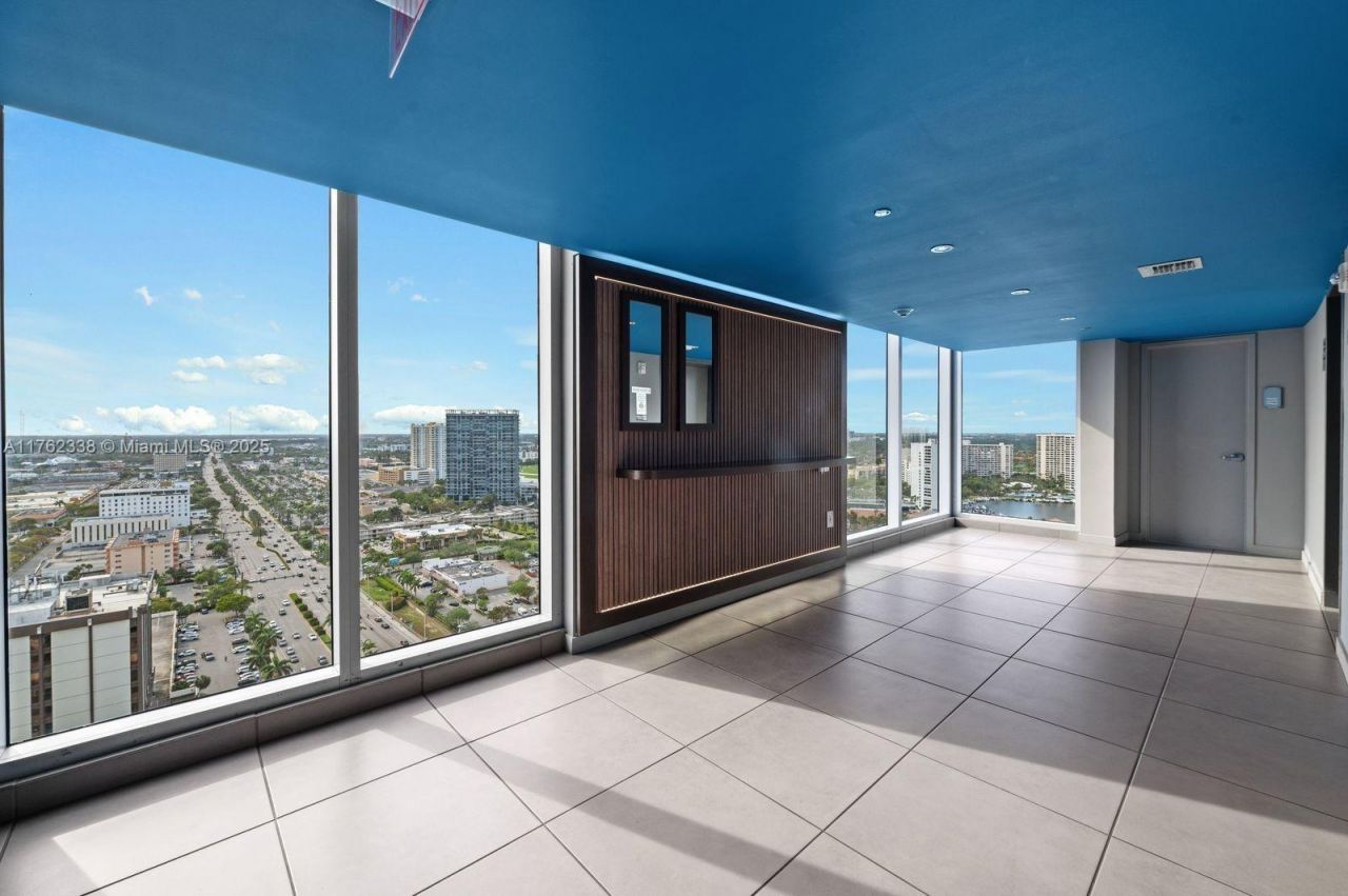2602 E Hallandale Beach Blvd, Unit R2703, Hallandale Beach, FL 33009 Photo