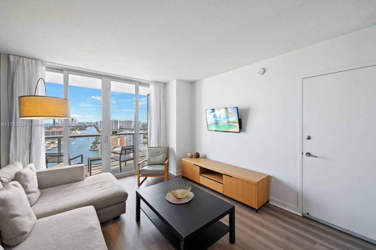 2602 E Hallandale Beach Blvd, Unit R2703, Hallandale Beach, FL 33009 Photo