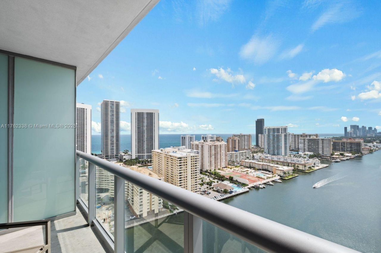 2602 E Hallandale Beach Blvd, Unit R2703, Hallandale Beach, FL 33009 Photo