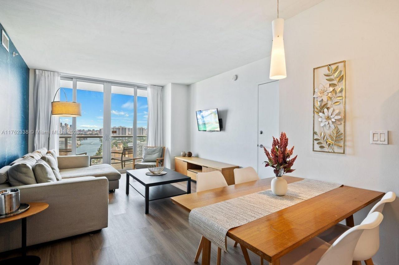 2602 E Hallandale Beach Blvd, Unit R2703, Hallandale Beach, FL 33009 Photo