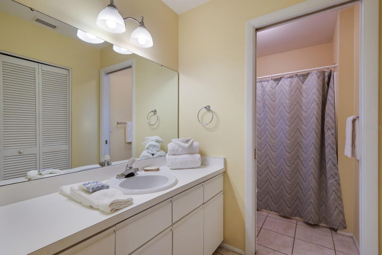 313 Magnolia Avenue, Anna Maria, FL 34216 Photo