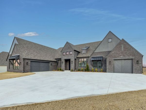 205 W 164th Place S, Glenpool, OK 74033