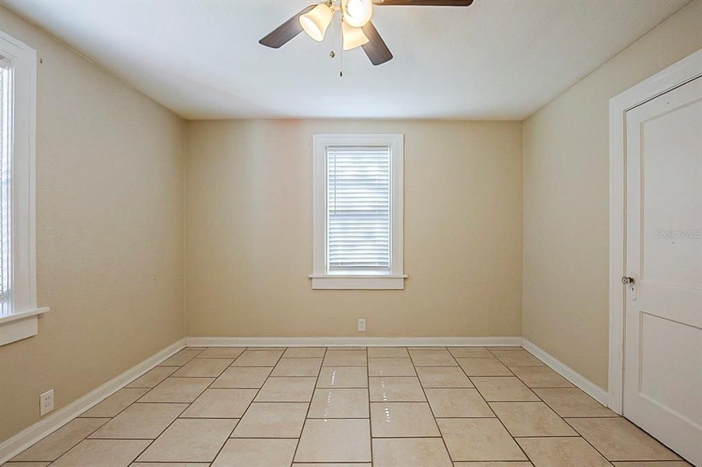 2011 10th Street S, Saint Petersburg, FL 33705 Photo