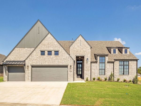 1504 Cedarwood Drive, Claremore, OK 74017