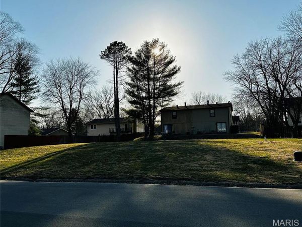 3313 Denvershire Drive, Belleville, IL 62221