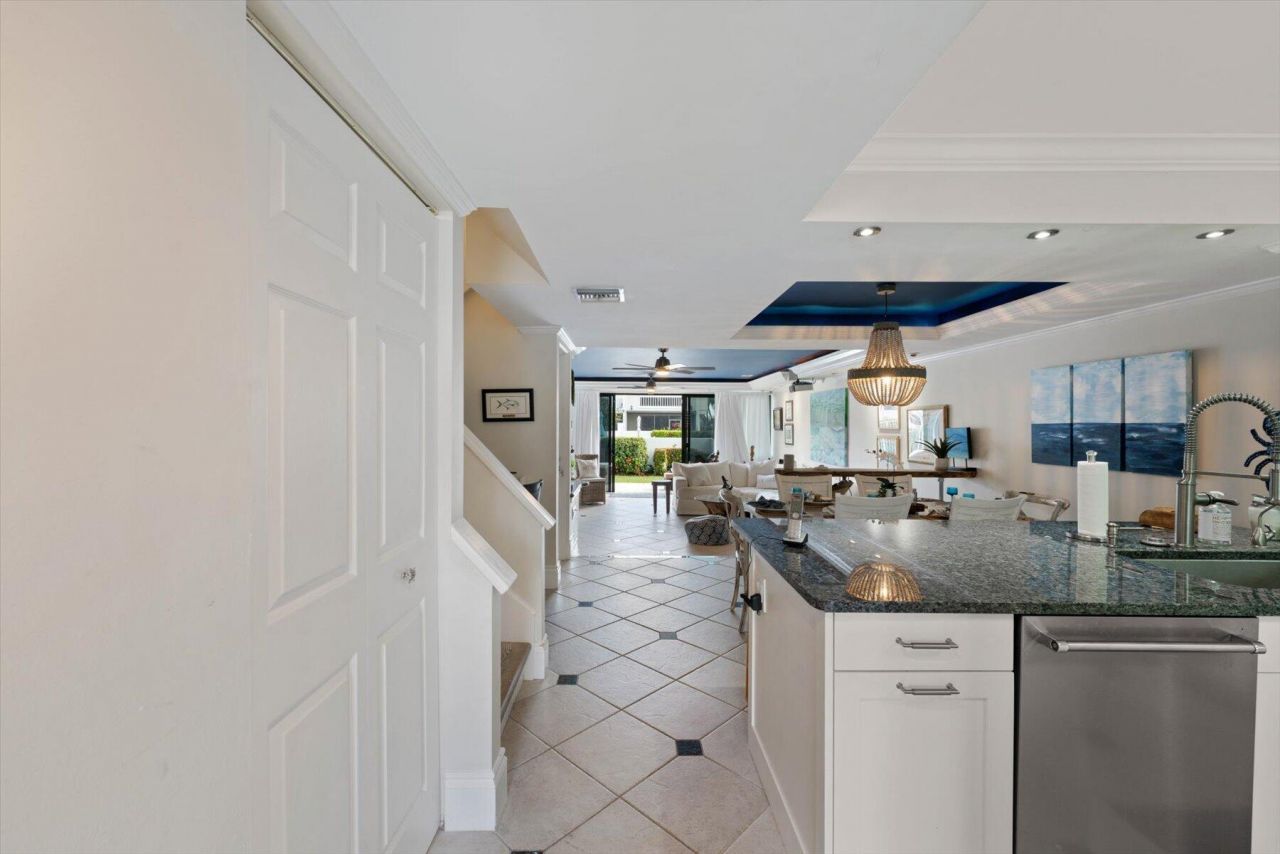 700 NE 20th Lane, Boynton Beach, FL 33435 Photo