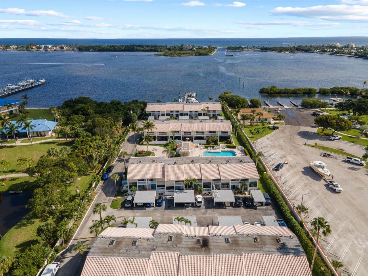 700 NE 20th Lane, Boynton Beach, FL 33435 Photo