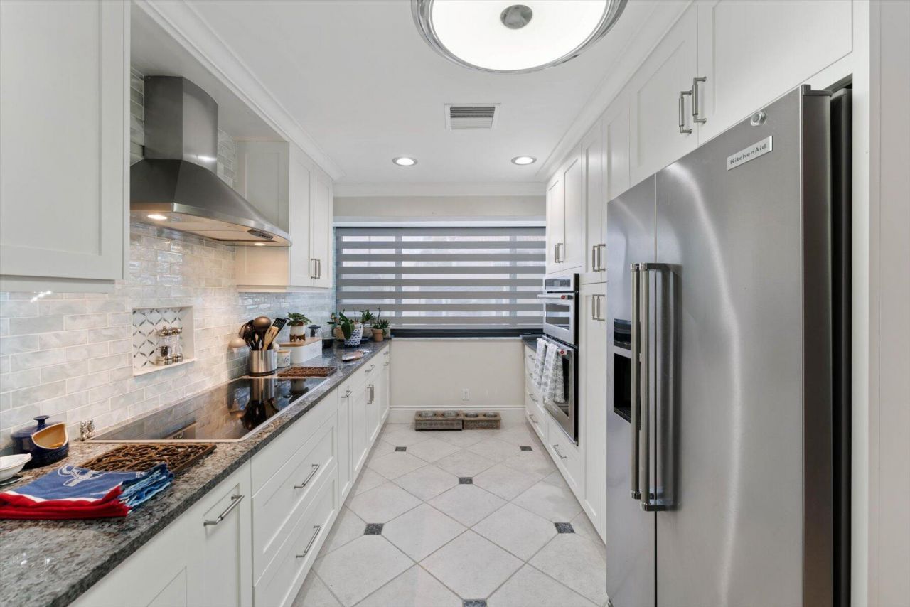 700 NE 20th Lane, Boynton Beach, FL 33435 Photo