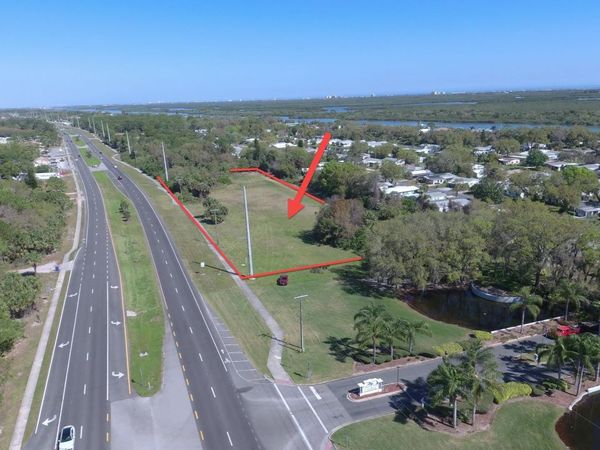 2751 S Ridgewood Avenue, Edgewater, FL 32141