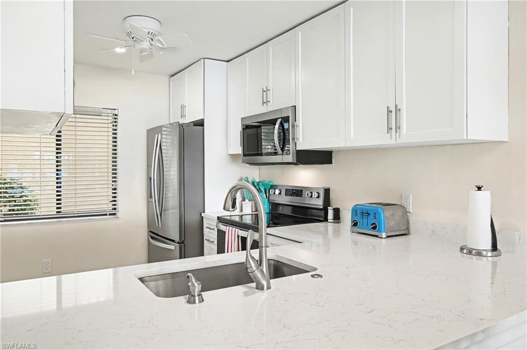 11170 Caravel Cir, Unit 104, Fort Myers, FL 33908 Photo