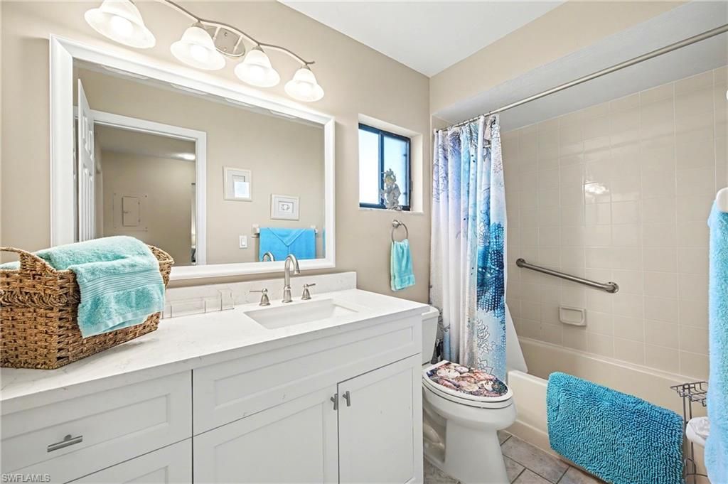 11170 Caravel Cir, Unit 104, Fort Myers, FL 33908 Photo