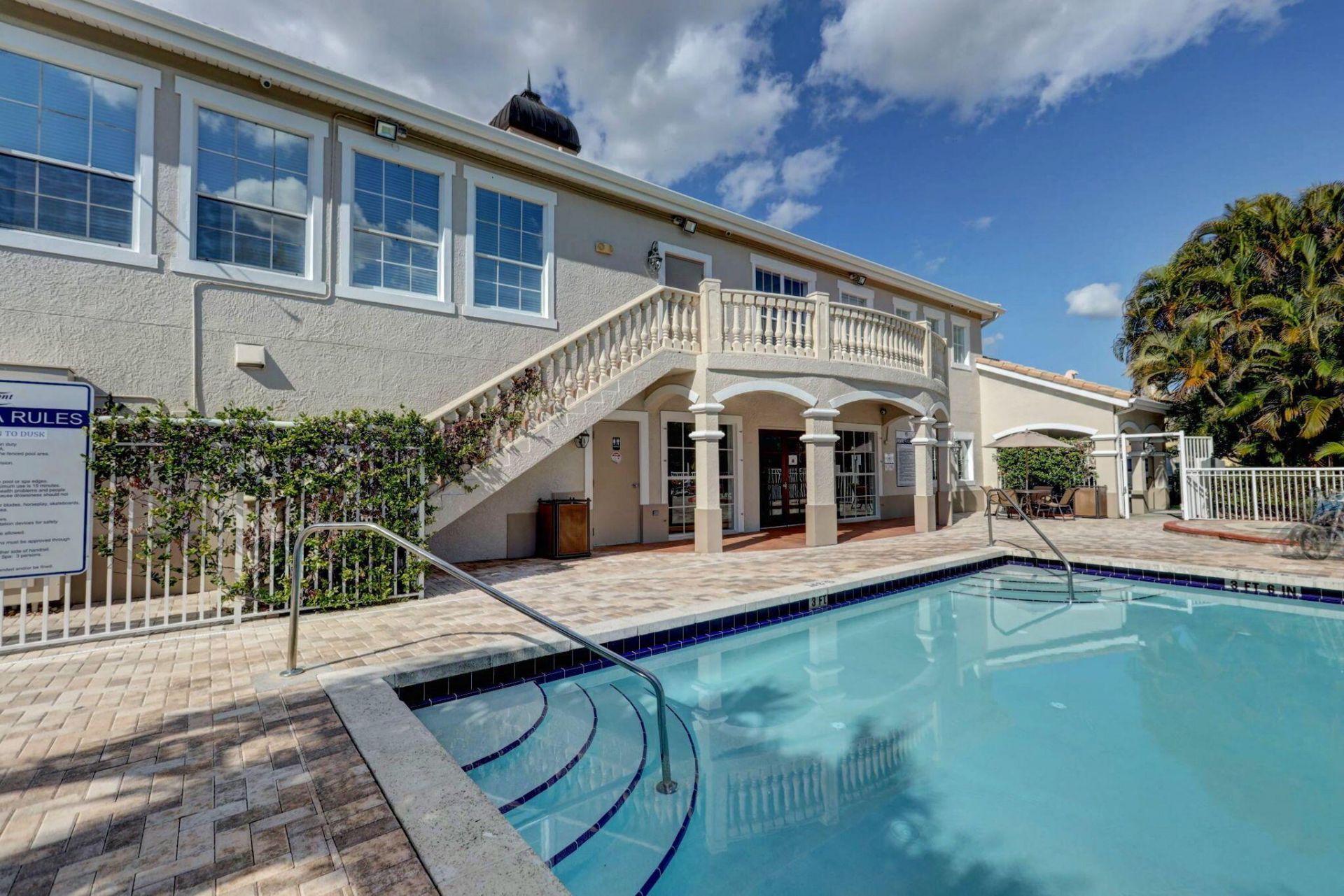 170 SW Peacock Boulevard, Unit 36-202, Port Saint Lucie, FL 34986 Photo