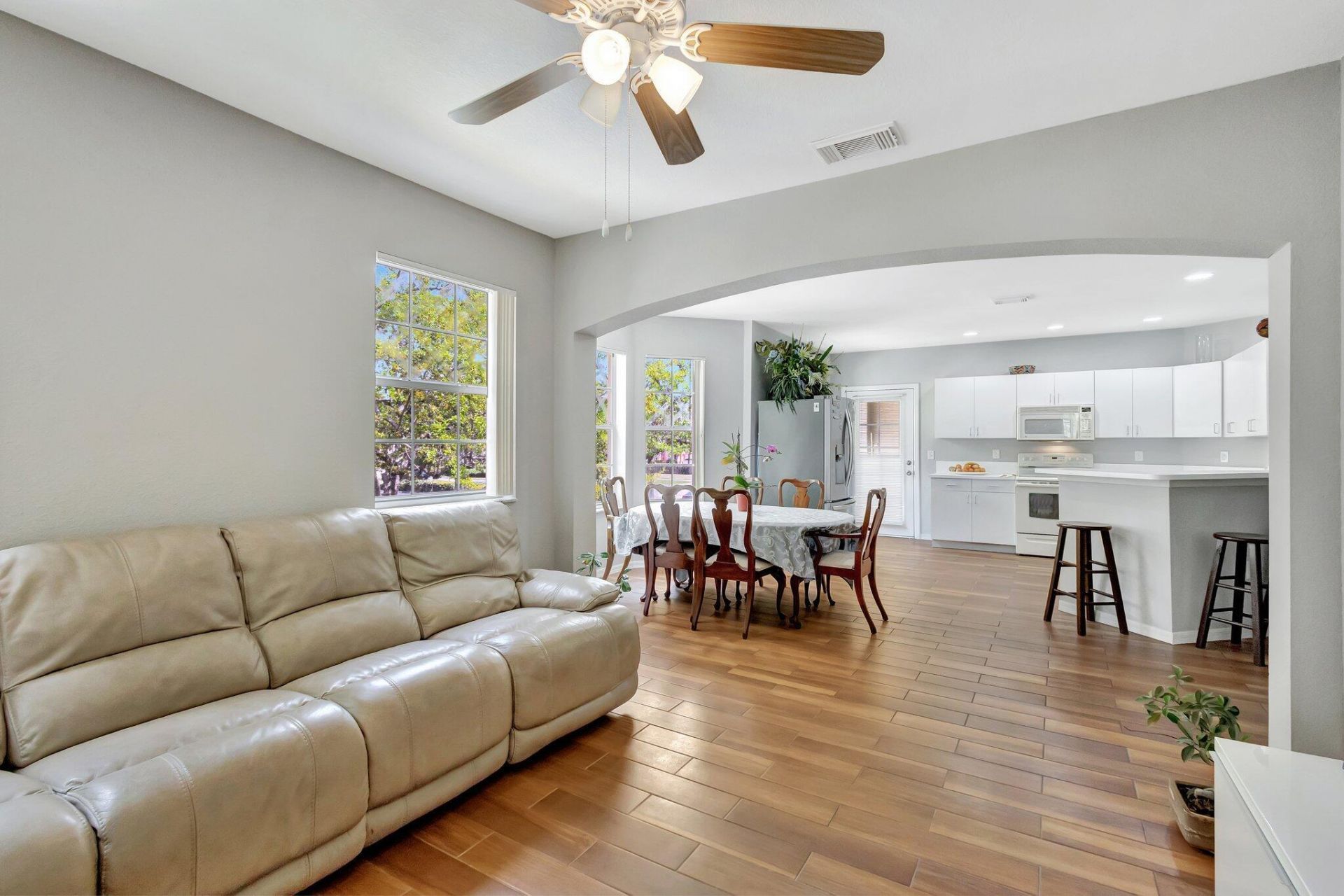 170 SW Peacock Boulevard, Unit 36-202, Port Saint Lucie, FL 34986 Photo