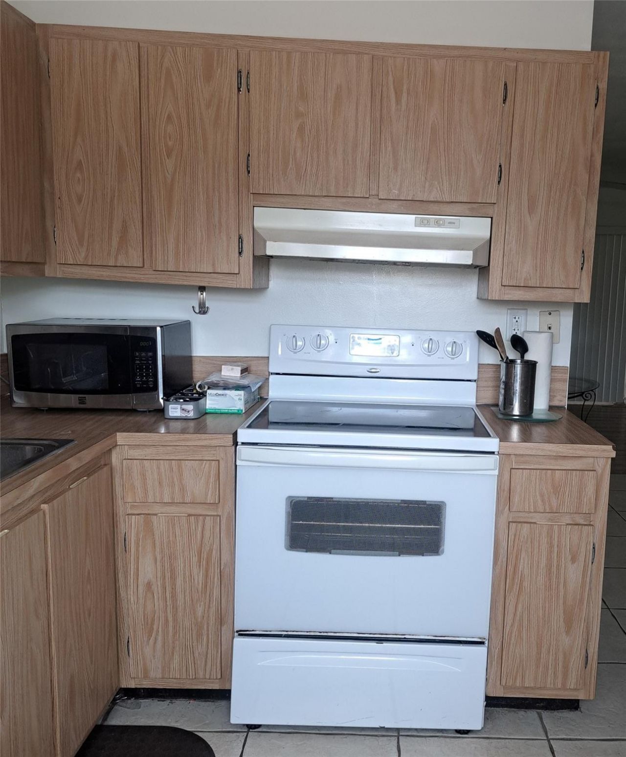 3030 NW 68th Street, Unit 205, Fort Lauderdale, FL 33309 Photo