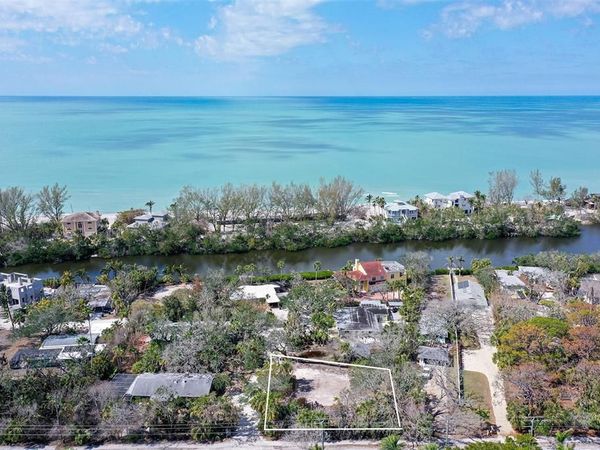 8504 HERON LAGOON CIRCLE, SARASOTA, FL 34242