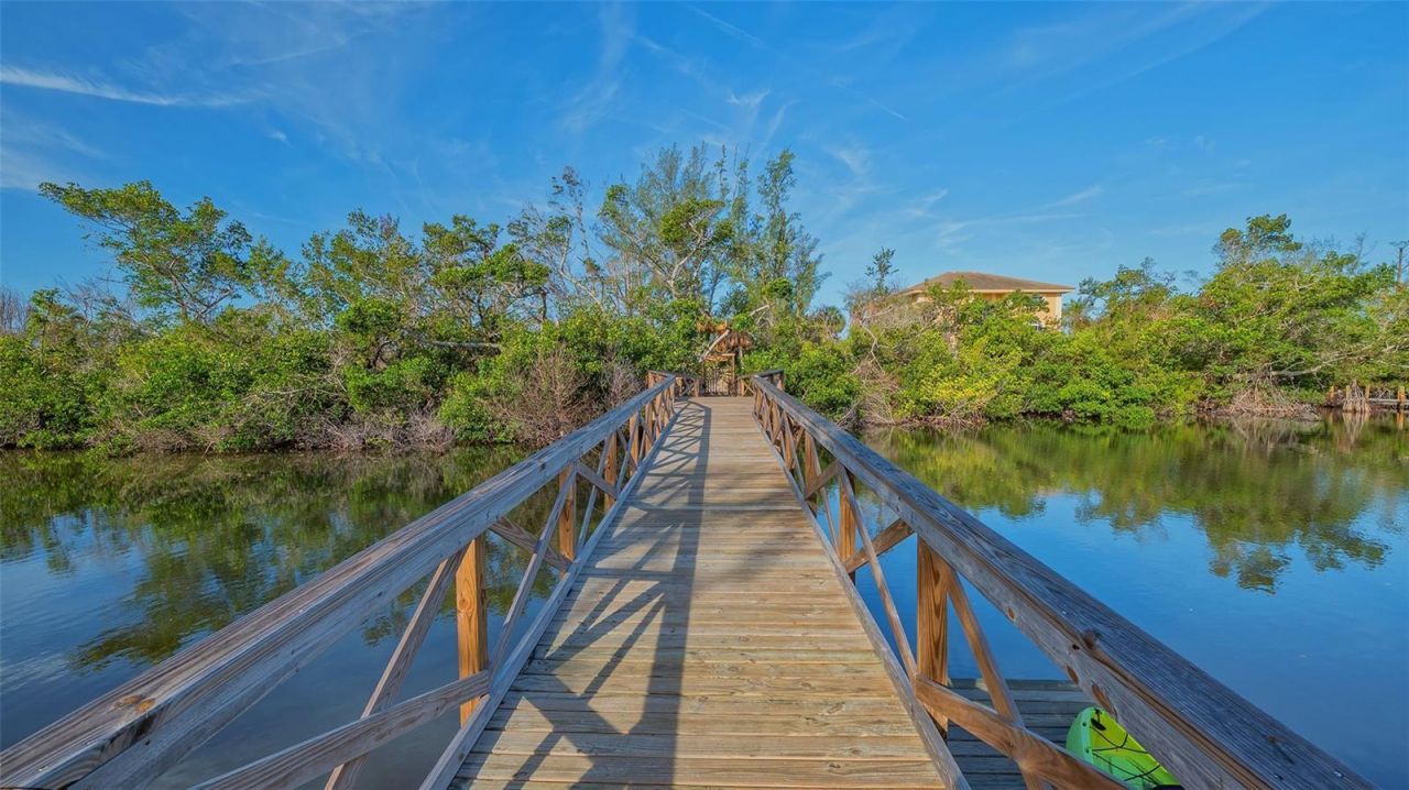 8504 Heron Lagoon Circle, Sarasota, FL 34242 Photo