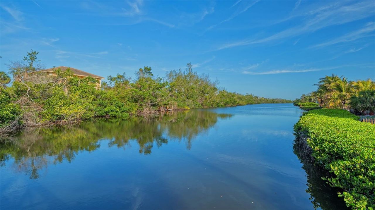 8504 Heron Lagoon Circle, Sarasota, FL 34242 Photo