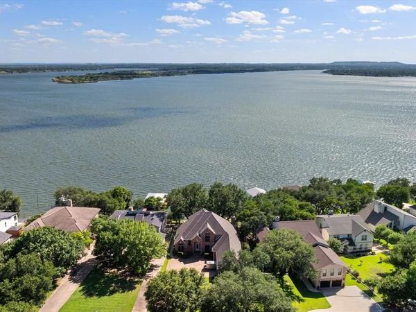 5202 Comanche Vista Trail, Granbury, TX 76049