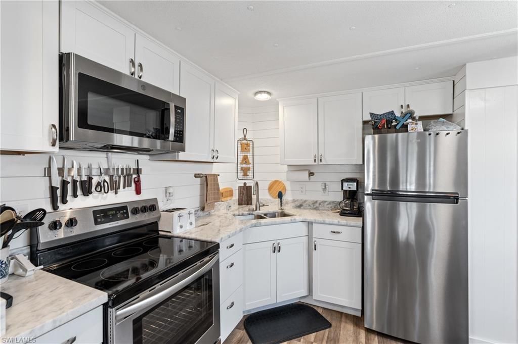 20550 Basin Dr, Estero, FL 33928 Photo