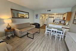 1605 South Ocean Blvd. photo 4