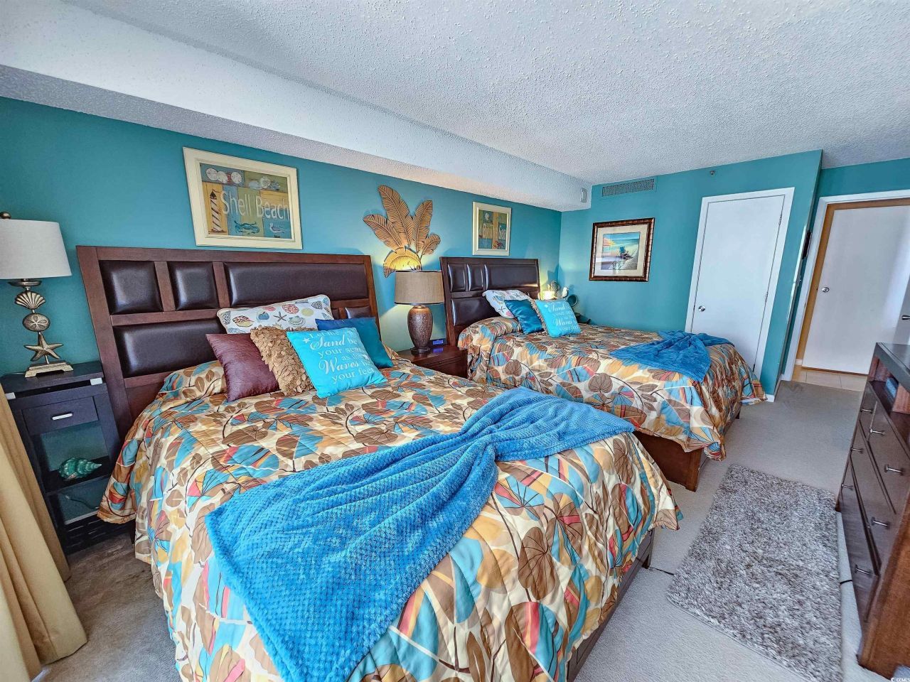 9820 Queensway Blvd. Photo 26