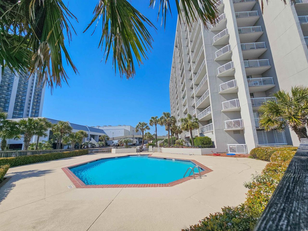 9820 Queensway Blvd. Photo 39